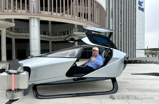 小鹏飞行汽车玻璃孝感造！(图1)