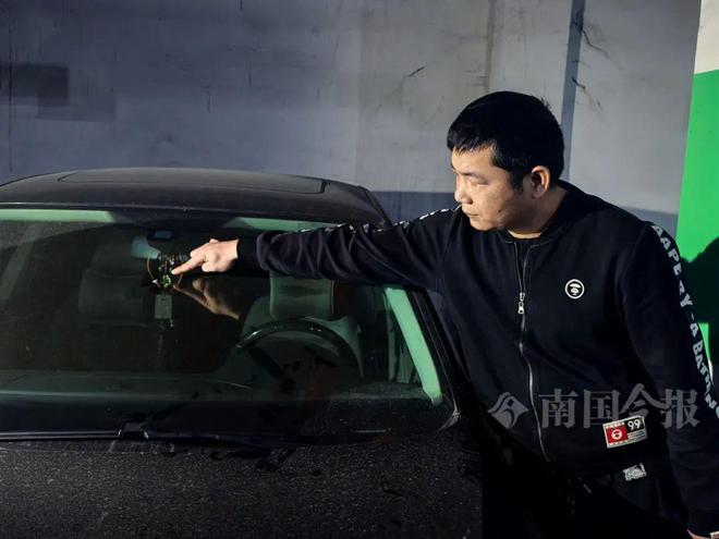 曝光！柳州一小区30多辆车遭殃公共视频显示……(图4)