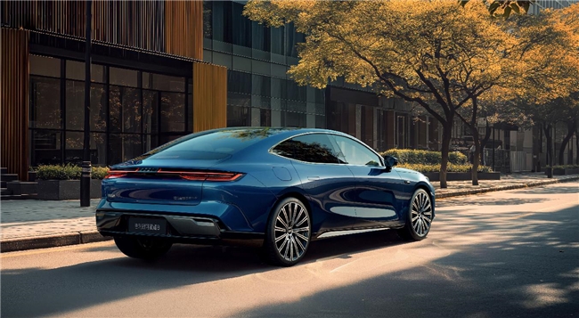 起步即旗舰 吉利银河星耀8正式上市(图9)