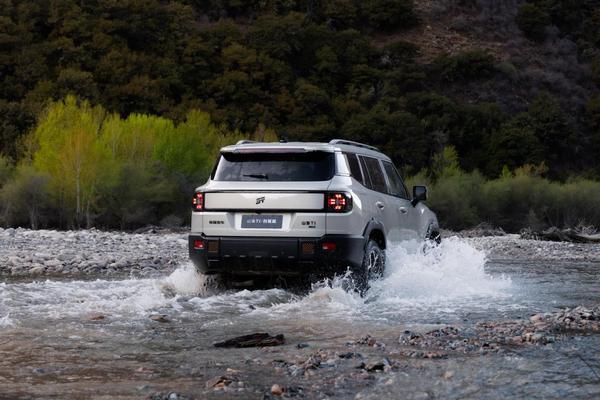 1349万元起！2025款捷途山海T1上市新增长续航和四驱版(图4)