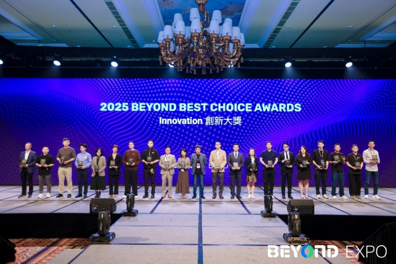 中国建筑兴业以BIPV推动建筑能源革命 深圳前海·华发冰雪世界实现“白色冰雪”与“绿色发电”共生(图3)