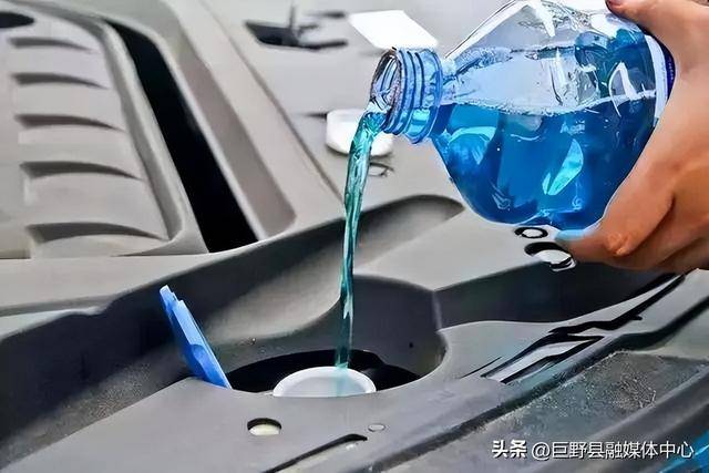 汽车玻璃水不只是水那么简单！如何选对用好有讲究(图3)