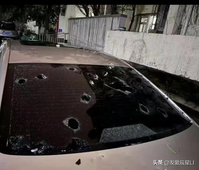 突发！北京冰雹大如鸡蛋汽车玻璃遭殃“冰工厂”效应显现(图7)