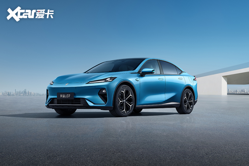 2026款深蓝L07上市 全系华为智驾1359万元起！(图3)