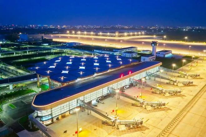 中国唯一入选的“2025全球最美机场”：我们的机场设计早已经更上一层楼了(图19)