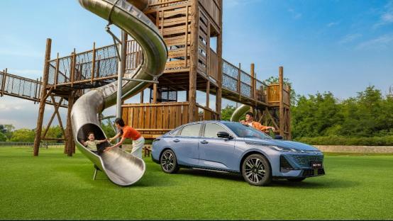 长安第四代逸动上市搭载天枢智能座舱+新蓝鲸动力729万元起！(图2)