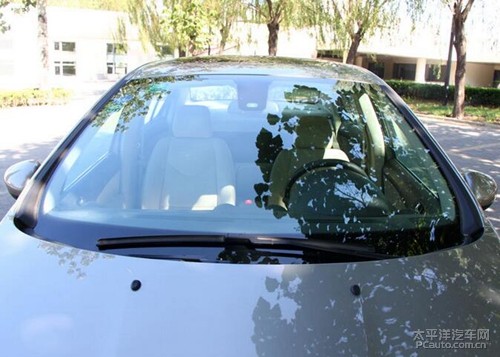 福耀玻璃新专利揭示未来交通工具的光学革命：叠层式组件技术的潜力(图1)