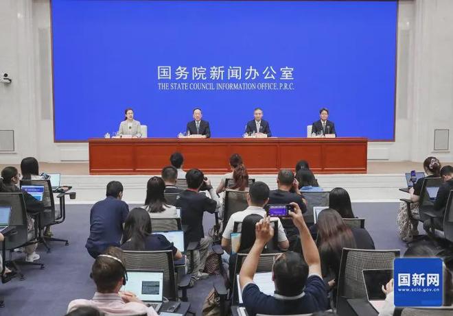 中央放终极大招九部委下场合力破内卷定调发展光伏主旋律！(图2)