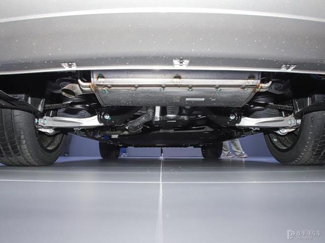 吉利银河M9上市一个月 交付总量突破10000台(图5)