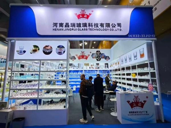 广交会上引高端采购商驻足！河南晶瑞集团：从获嘉制造到中国创造 玻璃制品惊艳全球