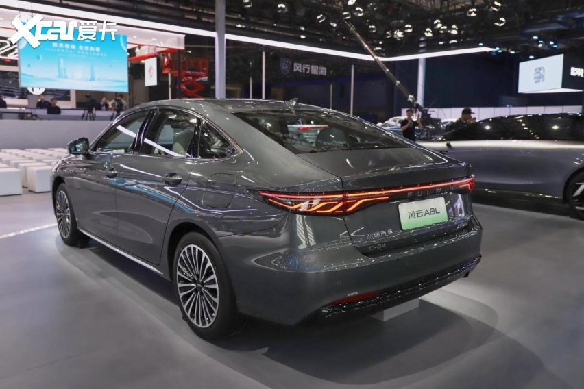 10万级混动家轿怎么选？奇瑞风云A8L对比秦L看完不纠结！(图16)