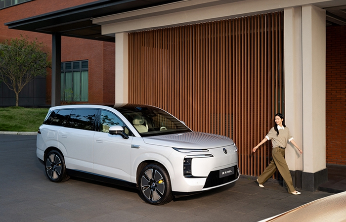 腾势N8L：定义家庭豪华SUV的全优新标杆