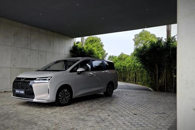 全面体验星光730它能否成为家庭刚需最优选？ CAR REVIEWS