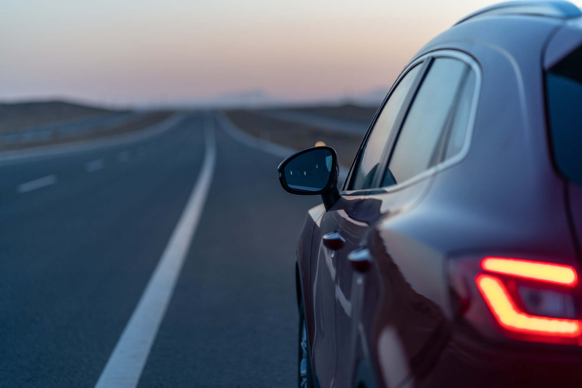 盗窃砸的汽车玻璃怎么处理