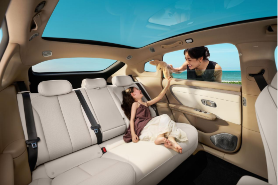 首付2万9千9顶配您开走！ 长安启源A06“U+金融礼”助力轻松购车(图4)