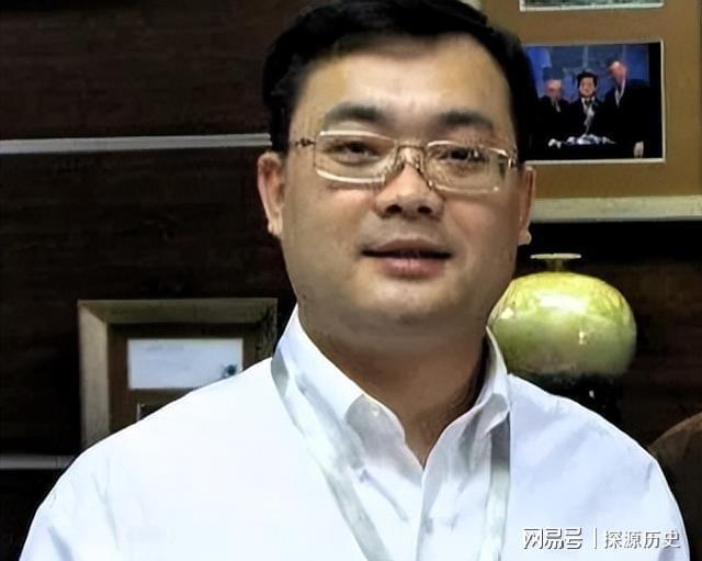 79岁曹德旺卸任！中国汽车玻璃龙头教科书式传承民企二代不用愁(图2)