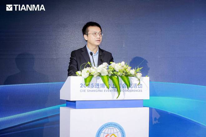 天马Micro-LED透明显示技术亮相进博会拓展车载与商业显示场景(图4)