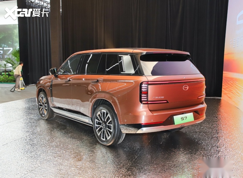 2025家庭用车怎么选？空间、舒适与智能缺一不可的全场景解析(图3)