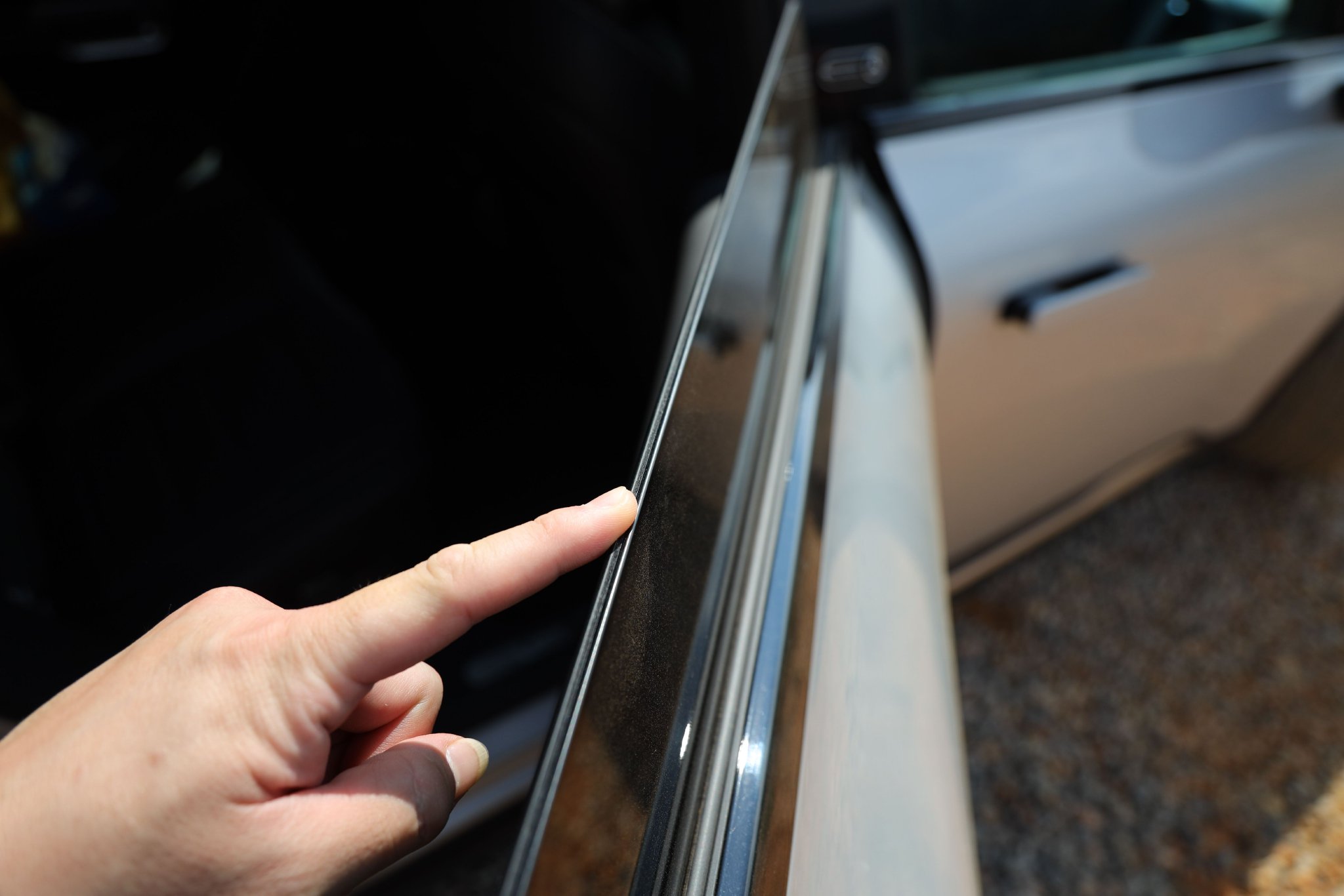 奇瑞汽车取得车辆玻璃智能防眩光控制专利