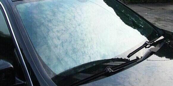 信义汽车玻璃取得装载装置及玻璃生产线专利能够提高装载装置的通用性(图1)