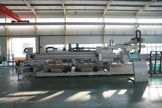 诚信的定制玻璃加工中心厂商哪家好飞旋科技服务有保障(图2)