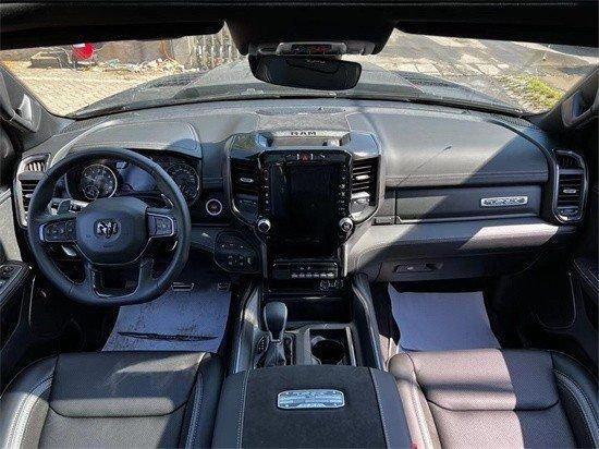 一手本家特价24款道奇公羊霸王龙最低多少钱 现车配置80万起(图3)