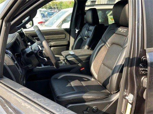 一手本家特价24款道奇公羊霸王龙最低多少钱 现车配置80万起(图5)