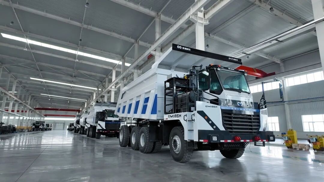 开足马力！乌海市海勃湾区春潮涌动启新程(图2)