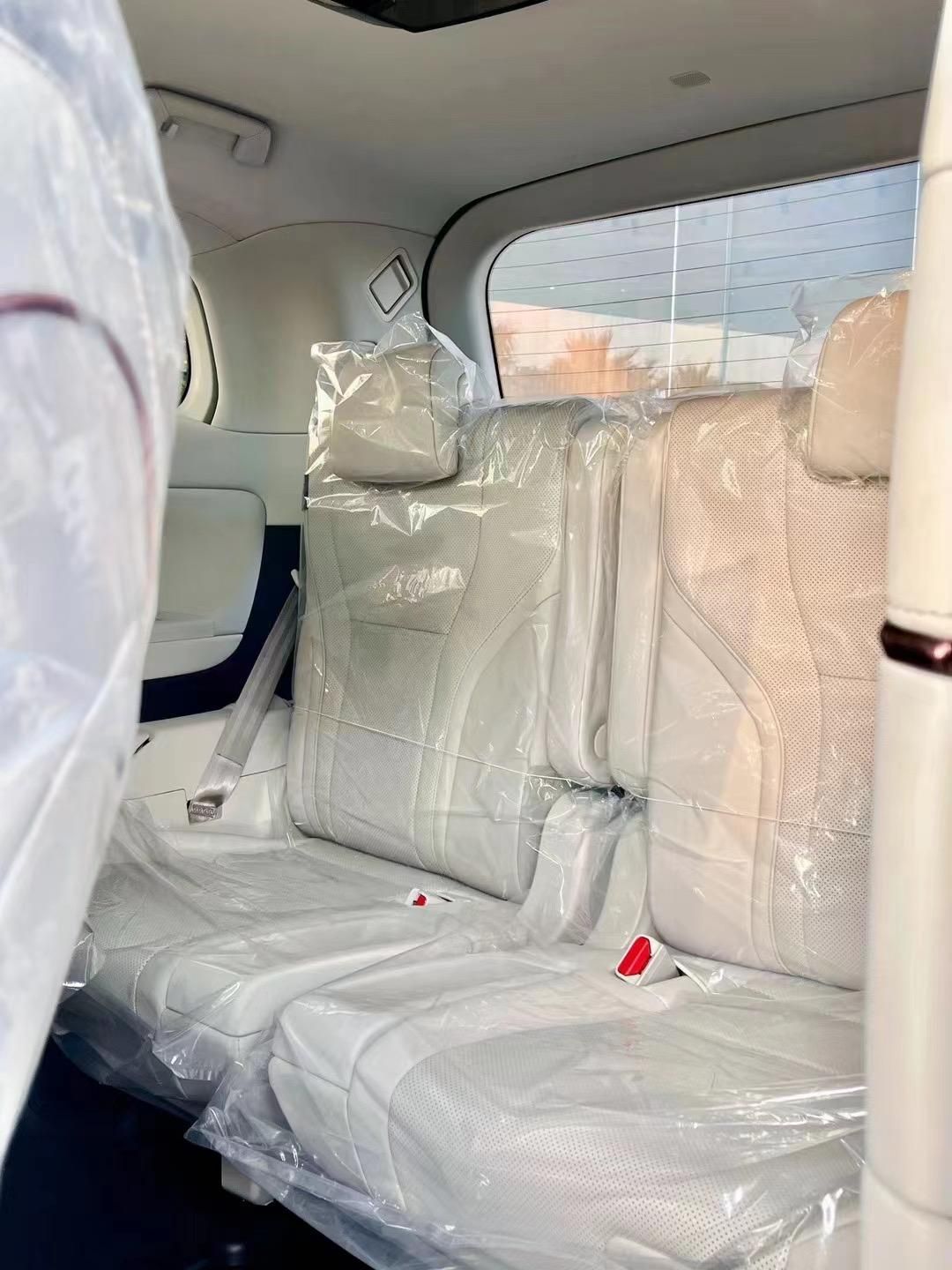 25款雷尔法lm500白黑6座125万天津港提车价格多少全国联保(图5)