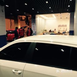 福耀汽车后玻璃多少钱(图1)